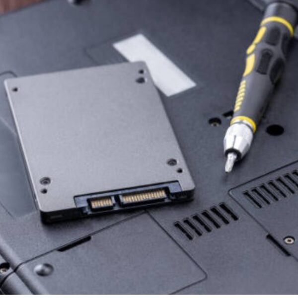 How to choose a best SSD drive for your laptop?